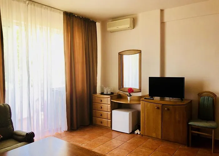 Timona Confort ゲストハウス 3*