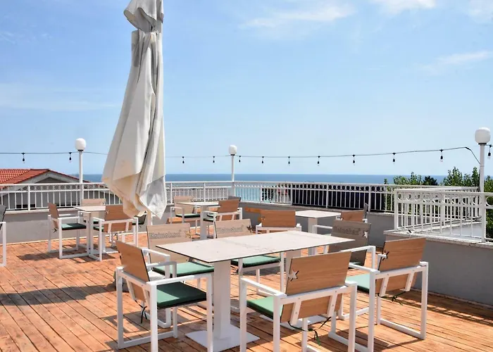 ゲストハウス Timona Confort 3*